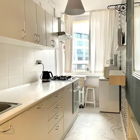 Апартаменты Perfect Location Two Bedrooms With Balkony *
