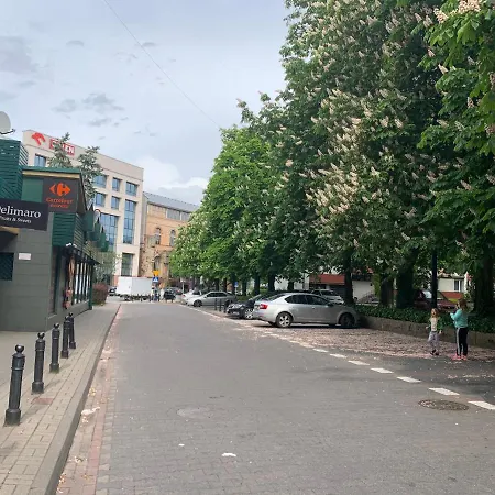 Perfect Location Two Bedrooms With Balkony דירה *